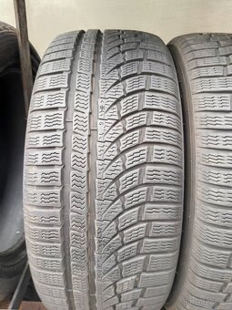 2xzimní pneu 225/45/19 Nokian - 3