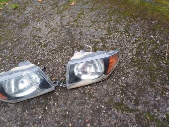 PŘEDNÍ SVĚTLA NA MITSUBISHI PAJERO PININ - 3
