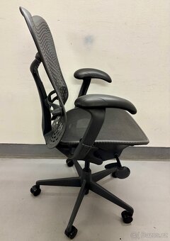 Kancelářská židle Herman Miller Mirra - top stav - 3