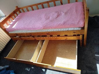 Praktická rozkládací postel z masivu (90x200 cm) s přistýlko - 3