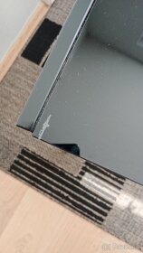 Skleněný jídelní stůl - 3