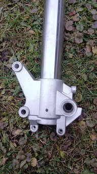 Přední tlumiče Yuki 200 - 3