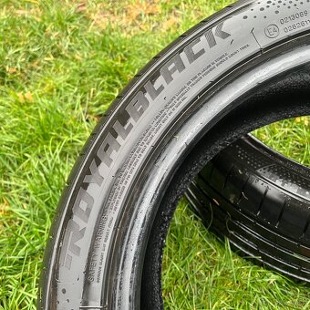 Royal Explorer II 205/50ZR17 - 3