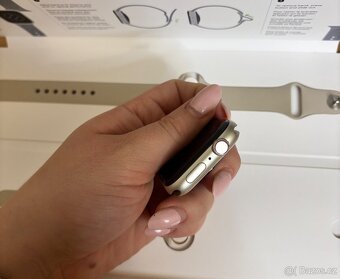 Apple Watch SE (GPS + Cellular) 2. generace 44mm - 3