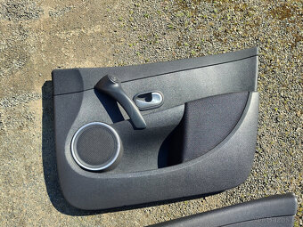 Tapeci Clio III - HB - 3