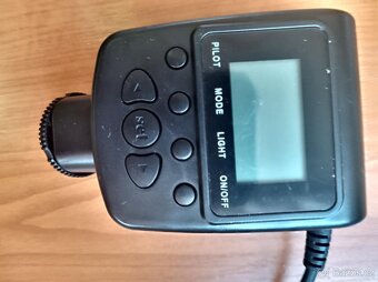 Makro blesk/světlo RF-550D - 3