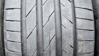 Letní pneu 235/45/20 Hankook - 3