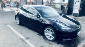 Tesla Model 3, Long range, 2019, Najeto 99.999 km - 3