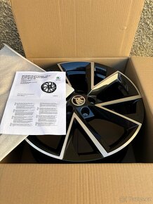 Vega Vela Superb18, Black Metallic, DPH - 3