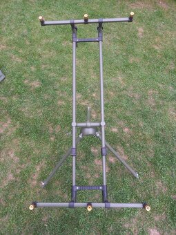Tripod - 3