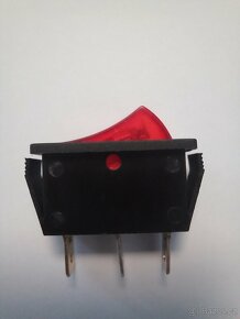 10ks Vypínač kolébkový ON-OFF 1pol.15A 250V AC, prosvětlený - 3