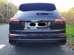 Porsche Cayenne Diesel Platinum Edition - 3