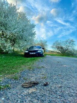 BMW 330D 3L m57 170kw M-packet - 3