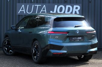 BMW IX 40 240 kW, xDrive, Vzduchový podvozek, Sky-Lounge - 3