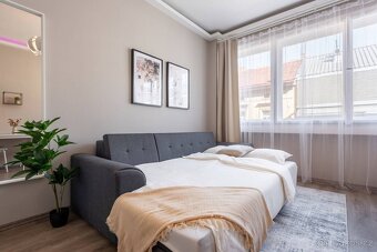 Rozkládací gauč - téměř nepouzivany - 3
