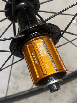 Ultralehká karbonová kola Light Bicycle (1150g) - 3