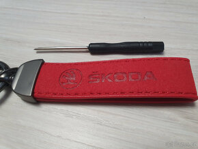 kožená klúčenka škoda viac farieb, peugeot - 3