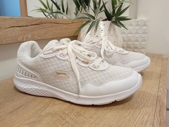 Slazenger dámské tenisky vel. 38 - 3