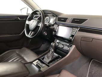 Škoda Superb Combi 4x4 Laurin & Klement DSG 2016 - 3