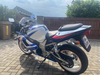 Suzuki Gsxr 750 - 3