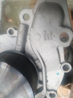 Chrysler stratus 2.5 V6 - 3