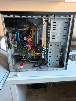 Stolní počítač - 3