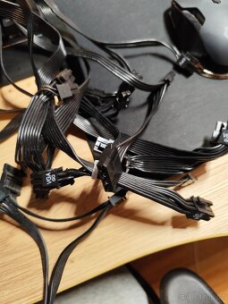 Evga GQ 1000w zdroj - 3