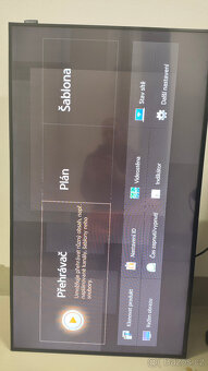 2x Samsung Profi smart monitor 48 palcu - 3
