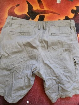 OAKLEY cargo šortky vel . 36 stav 9/10 , stav viz foto miry - 3