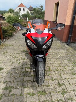 Honda CBR 1000rr Repsol 2008 - 3