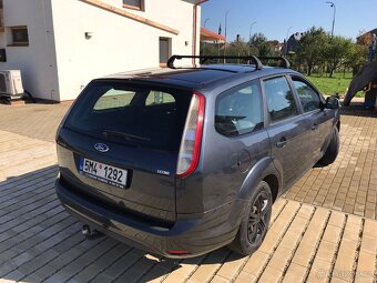Ford Focus II - 3