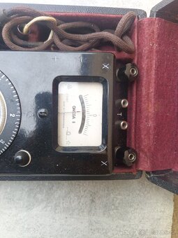 Starý měřící přístroj. - 3