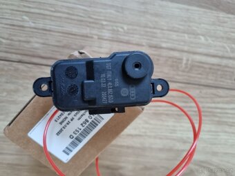 Zamek nadrze (Motorček) nádrže Audi Volkswagen - 3