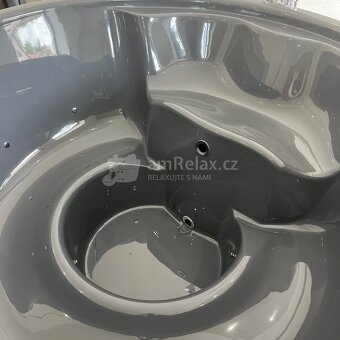 Koupací sud s aeromasážním systémem - 3