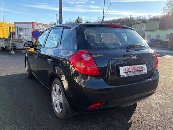 Kia Cee´d, 1,6 CRDi 84kW, 1. MAJITEL - 3