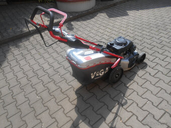 VEGA PRODÁM SEKAČKU - 3