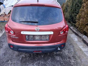Nissan qashqai  2.0  104kw - 3