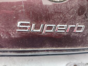 Kufr na škoda Superb 2 - 3
