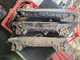 Tatra 603 madla dveří - 3