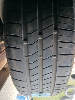 215/55R18 - 3