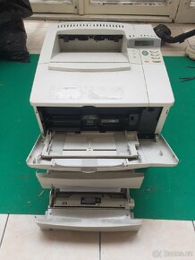 HP LaserJet 4050 TN - 3