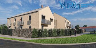 Prodej pozemku 2080 m2, se stavebním povolením k výstavbě by - 3