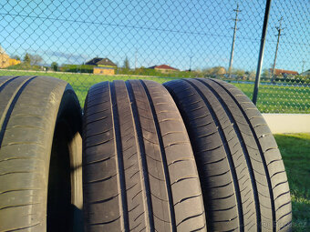 205/60/16 letní Michelin - 3