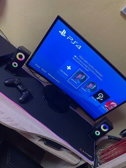 Prodám PS 4 pro 1 TB - 3
