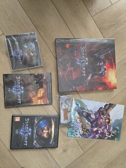 Starcraft II - Wings of liberty sběratelská edice - 3