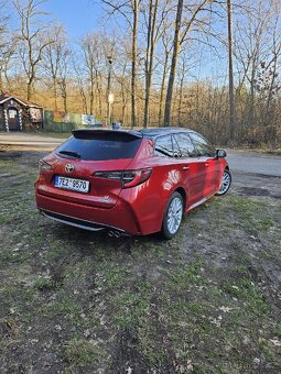 Toyota Corolla Hybrid 2.0 GR kombi - 3