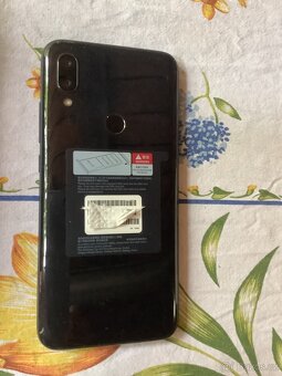 Xiaomi Redmi 7 3GB/32GB černý - 3