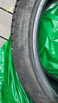 Zimní pneu Continental 225/40 R19 93V - 3