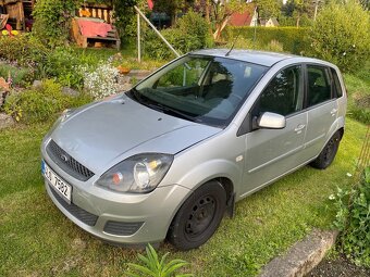 Ford Fiesta 1.4i r.v: 2008 - 3