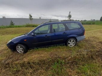 Ford Focus Combi 1.8/16V benzín - 3